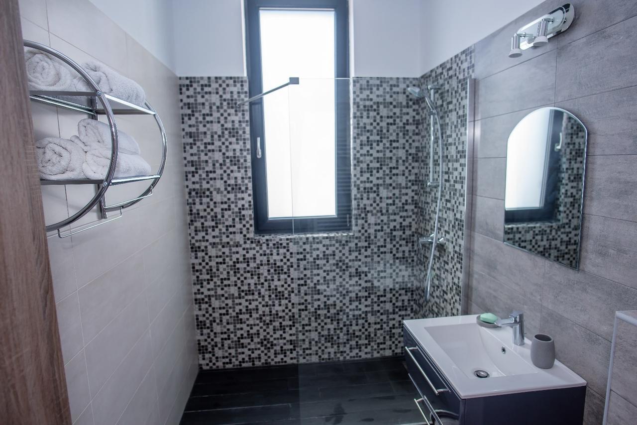 Constantinos Apartment Mamaia Nord Năvodari Buitenkant foto